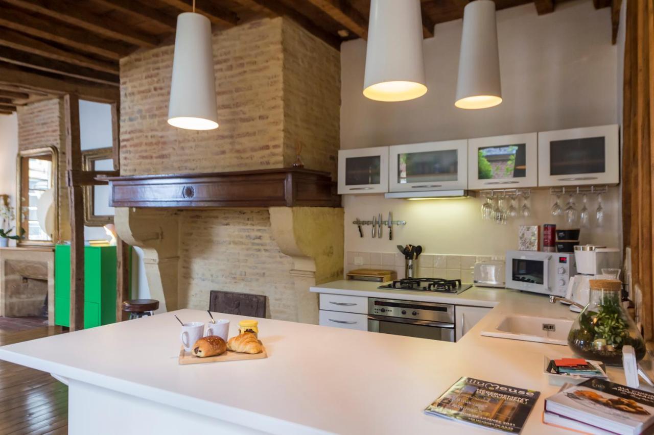 Mana Ohana - Luxe Et Authenticite A 2 Pas De La Place Ducale Avec Parking Prive Apartment