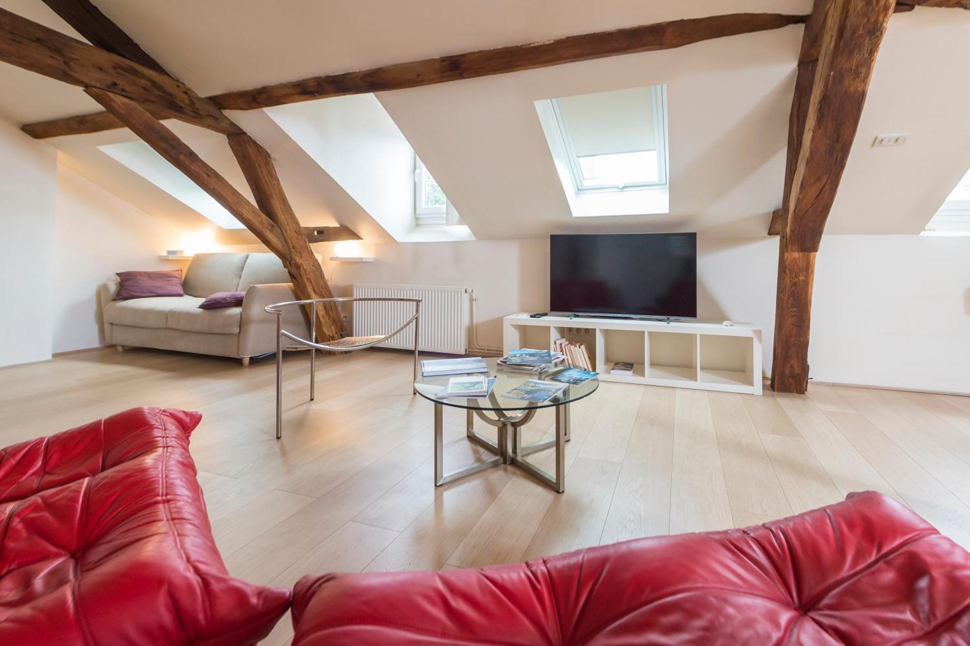 Apartment Mana Ohana - Luxe Et Authenticite A 2 Pas De La Place Ducale Avec Parking Prive