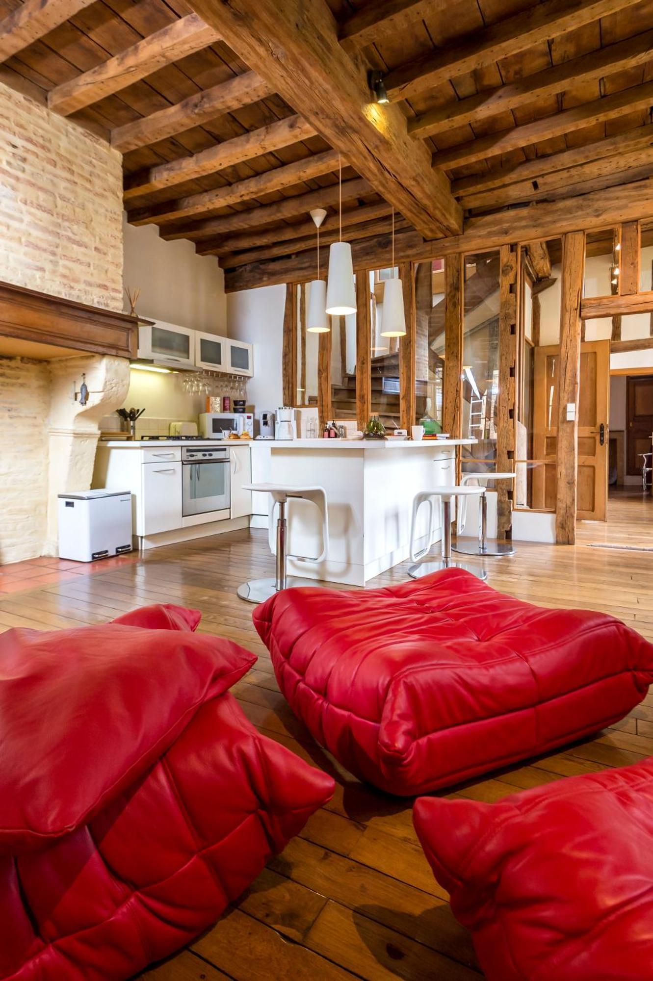 Mana Ohana - Luxe Et Authenticite A 2 Pas De La Place Ducale Avec Parking Prive Apartment Charleville-Mezieres